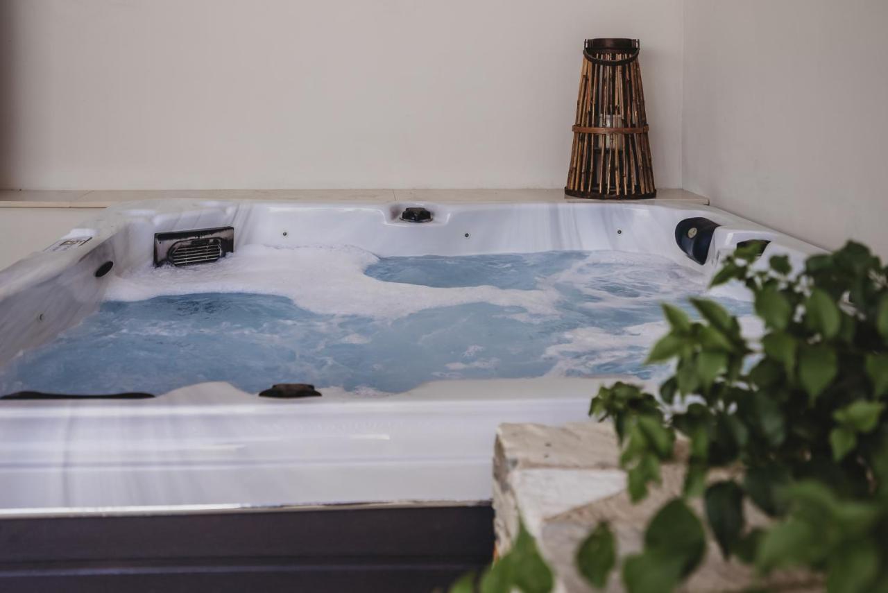 Andama Luxury Suites パノ・レフカラ エクステリア 写真